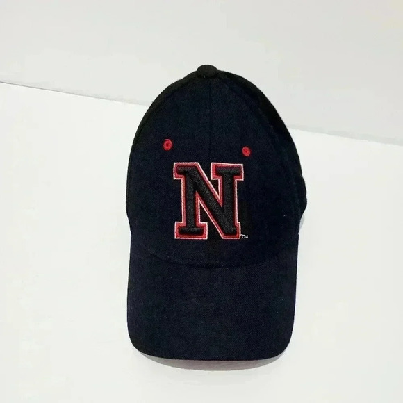 Nebraska Cornhuskers 100% wool  NCAA Zephyr Fitted Hat size 7 1/8 - Picture 1 of 10